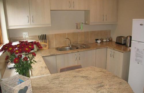 George Apartment | Apple Cottages