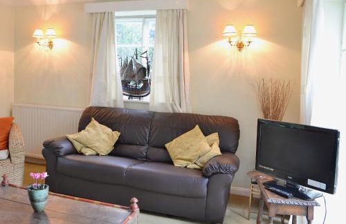 West Wittering House | Apple Tree Cottage