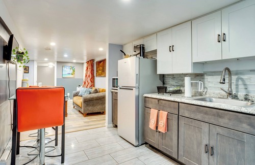 Newark Apartment | Apt 2 Mi to Prudential Center & Dtwn Newark!