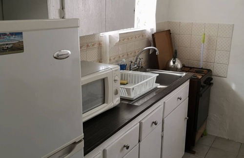 Blue Waters Apartment | Apt 5. Beautiful 2 bedroom apartment, close to restaurants and Accra beach.