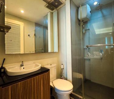 Bangka Apartment | Apt Kemang Village Tower Intercon with Wi-Fi and Pool by Damaresa