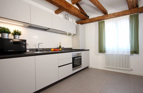Santa Croce Apartment | Apt. Longhi (Residence Artisti)