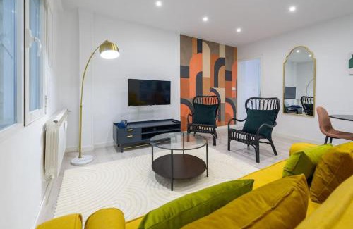 Old Town of Avila Apartment | APT - Plaza Mayor of Ávila - 1 min Alcazar