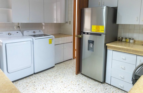 Colonia Vista Hermosa Uno Apartment | Apt with garden ideal for families 5 minutes from Cayala!