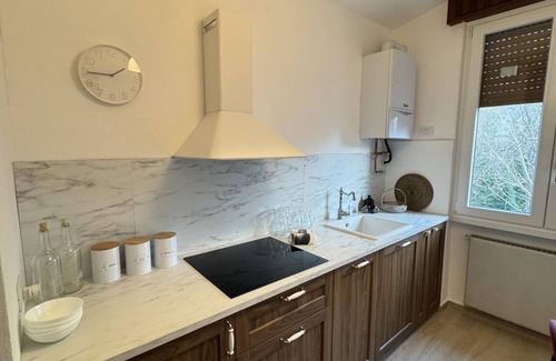 Lipomo Apartment | Apt with Terrace & Garden near Como