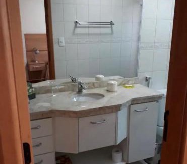 Vila Iara Apartment | Apto aconchegante em Capivari com lareira e sacada