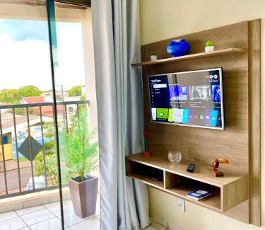 Dourados Apartment | Apto charmoso na V Planalto perto Shopping com 2 Quartos de Casal ArCond Wifi Fibra Home Office e Garagem em Dourados