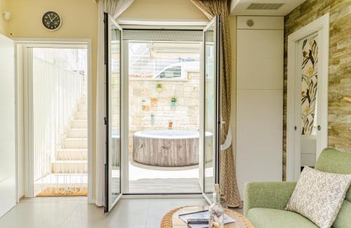 Polignano a Mare House | [ApuliaLux] Little Jem w Jacuzzi / 180 steps from Sea