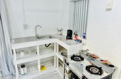 Nuku'alofa Apartment | Aqua Cottage - Entire Place