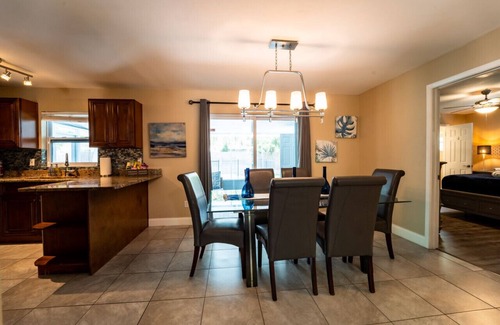 Pinecrest West Park House | Aqua Villa – Charming 3BR/2BA Home, Private Pool, Lanai, & Smart Amenities