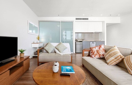 Cairns Central Business District Apartment | Aqua Vista at Harbour Lights Poolside Panorama
