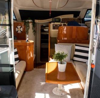Cinfaes Boat Rental | AQUADOURO Yacht RADAMES - Sleep Boat Experience