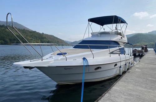 Cinfaes Boat Rental | AQUADOURO Yacht RADAMES - Sleep Boat Experience