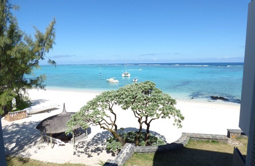 Blue Bay Villa | Aquaria residence, waterfront and superb beach at Blue Bay