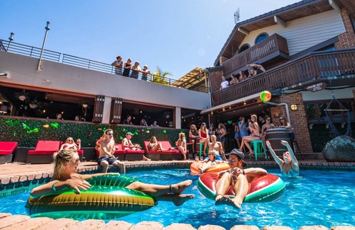 Byron Bay Hostel | Aquarius Backpackers Byron Bay