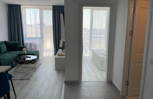 Mamaia-Sat Apartment | Aquazure Studio Residence