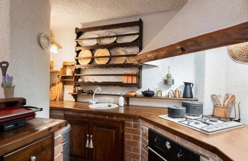 Arachova Ski Chalet | Arachova Wooden Chalet
