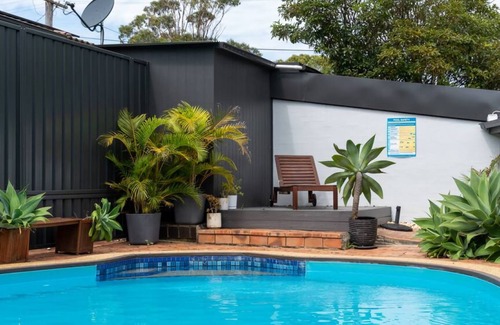 Culburra Beach House | Araluen - Stunningly renovated house down by the lake!