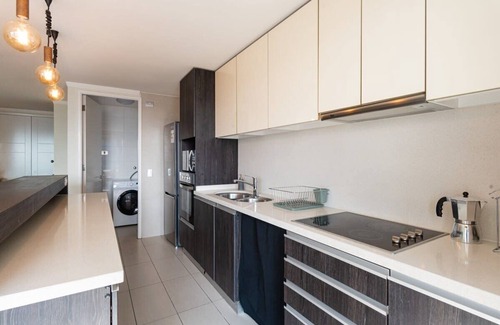 Apoquindo Apartment | Arauco Wood - 2BR, Parking, Wifi, Mall & Pool