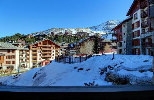 Arc-1950 Apartment | ARC 1950, Appartement 2 chambres, 6 personnes