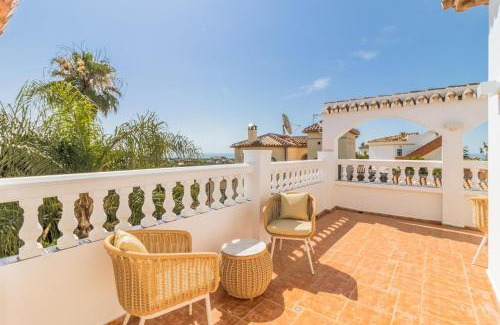 Estepona Villa | ARCADIA - AVENIDA 28 De LAS ADELFAS 29680 ESTEPONA, MALAGA