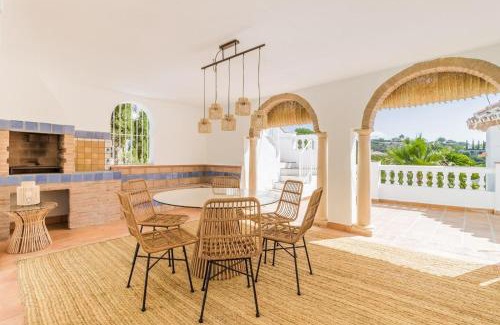 Estepona Villa | ARCADIA - AVENIDA 28 De LAS ADELFAS 29680 ESTEPONA, MALAGA