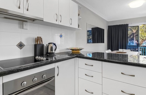 Arcadia Apartment | Arcadia Beach Unit 1 - Beachfront island Getaway