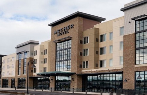 Burlington Hotel | Archer Hotel Boston/Burlington