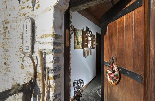 Vizitsa House | Archontiko Michael since 1868