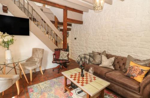 Crich House | Archway Cottage