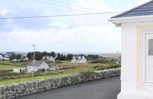 Bunbeg House | Ard an Phíobaire