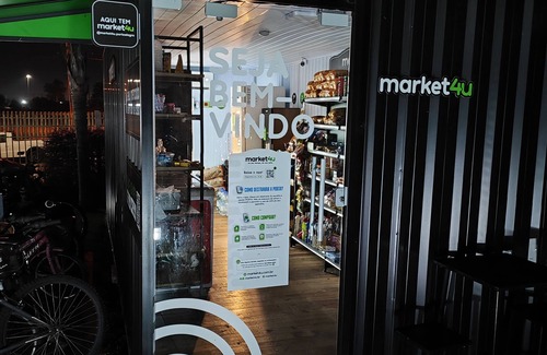 Farrapos Apartment | Areatricolor