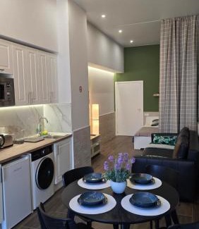 Malilla Apartment | Arena Legacy Modern Suits