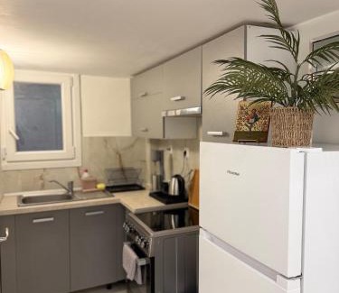 Sykies Apartment | Arfaras Home Θ1