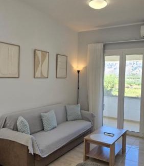Paralia Kourna Apartment | Argiri Apartments & Suites