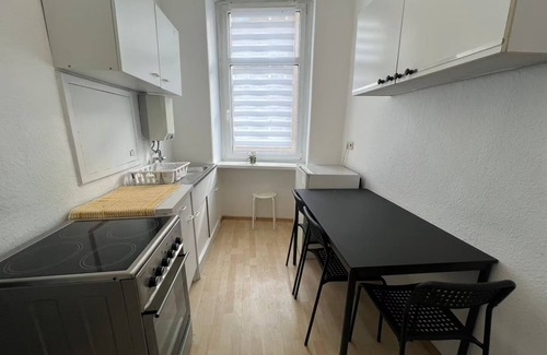 Zeitz Apartment | AriProp Berlin Style Workers’ flat–private Parking