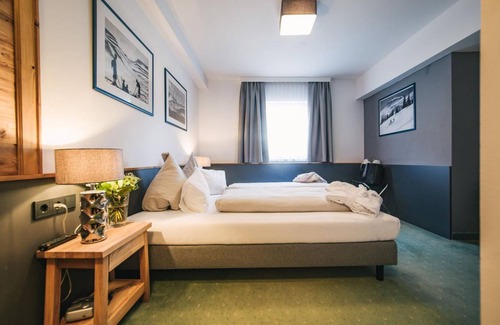Sankt Anton am Arlberg Hotel | Arlen Lodge Hotel - INKL. SKIPASS 3-Pers.-Suite (ca. 35 m²), HP