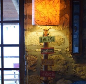 Mesaia Trikala Ski Chalet | Arli House