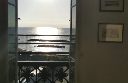 Arma di Taggia Apartment | Arma Di Taggia: A real bath of sun and sea! The Wonderful seaview house for those who want to have everything at your fingertips.
