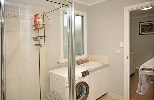 Armidale Apartment | Armidale Cottage on Taylor - unit 1