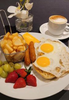 Saint-Laurent Hotel | Armon Plaza Montreal Airport