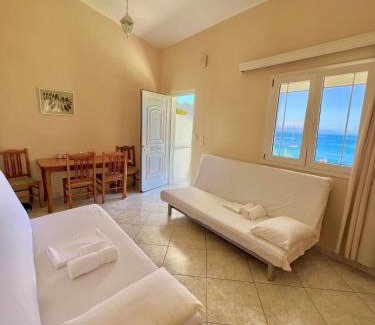 Longos Apartment | Aronis Spyros Panoramic Seaview Apartments
