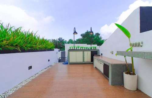 Oro Oro Ombo Villa | Arrayan B4 Private Pool and Rooftop
