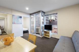 Carlton South Apartment | Arrow on Swanston
