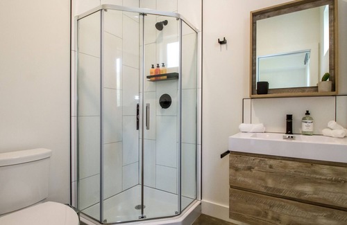 Revelstoke Bed & Breakfast | Arrows Edge Lodge