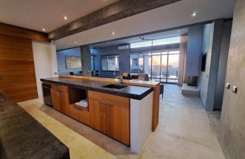 Todos Santos House | Arroyo Escondido-Luxe Oceanview Contemporary Home with all the Extras