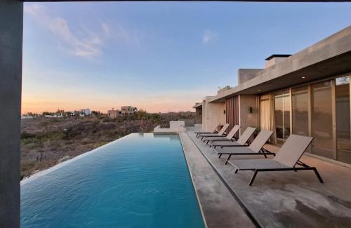 Todos Santos House | Arroyo Escondido-Luxe Oceanview Contemporary Home with all the Extras