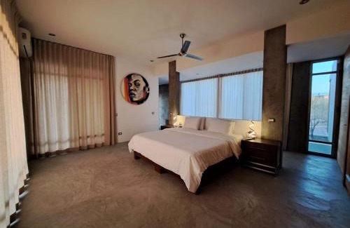 Todos Santos House | Arroyo Escondido-Luxe Oceanview Contemporary Home with all the Extras