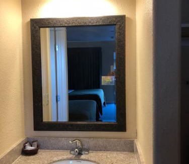 Arroyo Grande Hotel | Arroyo Village Inn