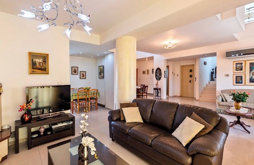 Ierapetra Villa | Art Antique House - Ierapetra